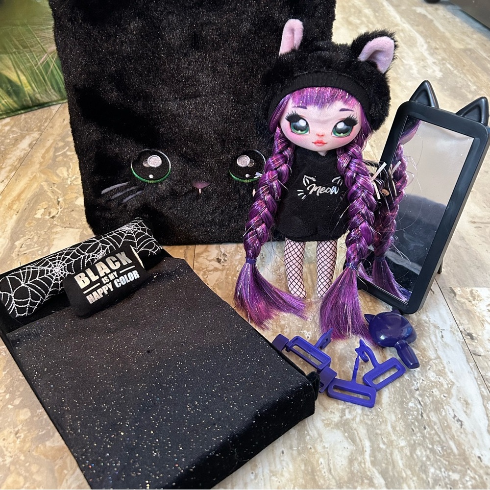 Nanana! Surprise 3-in-1 Backpack Bedroom Playset With Black Kitty Doll. - Picture 9 of 11
